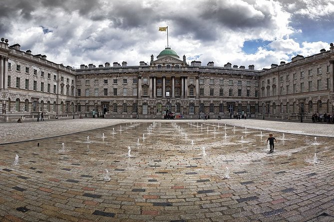 007 James Bond's London Private Half Day Tour - Visiting Rules Restaurant: Bond’s Covent Garden Filming Spot