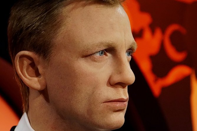 007 James Bond's London Private Half Day Tour - Exploring Parliament Square: Bond’s London Escape