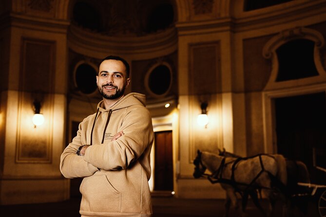 1.5 Hour Cinematic Style Portrait Photoshoot and Tour in Vienna - Professional Guidance and Cinematic Style Editing