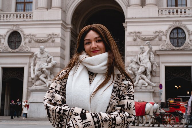 1.5 Hour Cinematic Style Portrait Photoshoot and Tour in Vienna - Photo Delivery and Post-Processing