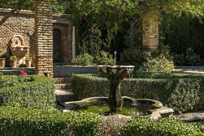 1.5-Hour Roman Theater and Alcazaba Castle Walking Tour - Convenient Meeting Point and Tour Logistics