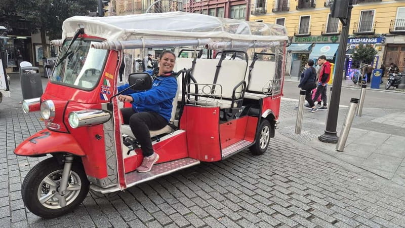 1.5-hour Tuk Tuk Tour in Madrid - Visiting Madrid’s Top Landmarks from the Tuk Tuk