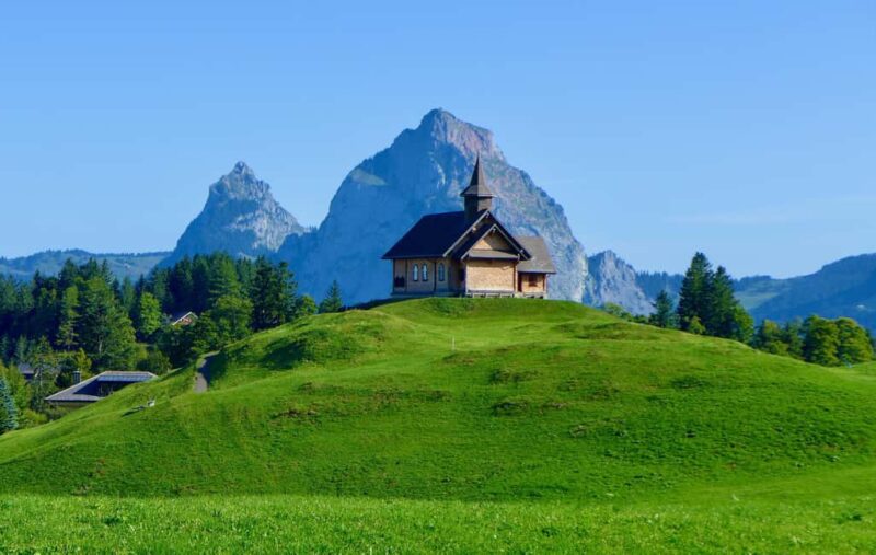 1 Day, 3 Swiss Peaks: Cable Cars, Funiculars & Lake Cruise - The Swiss Peaks You Conquer in One Day