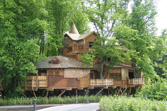 1 Day Alnwick Castle, Holy Island & Scottish Borders - The Alnwick Garden and Local Village Charm