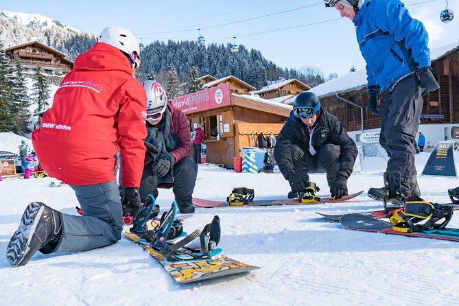 1-Day Beginner Snowboard Package in Grindelwald - Meeting Point, Timing, and Group Dynamics
