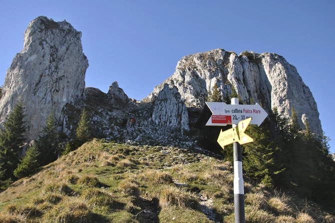 1 day CARPATHIAN PEAKS & CHALETS hike - Key Points