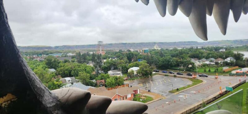 1 Day Drumheller Tour: Calgary to Hoodoos Dinosaurs Badlands - The Royal Tyrrell Museum of Paleontology