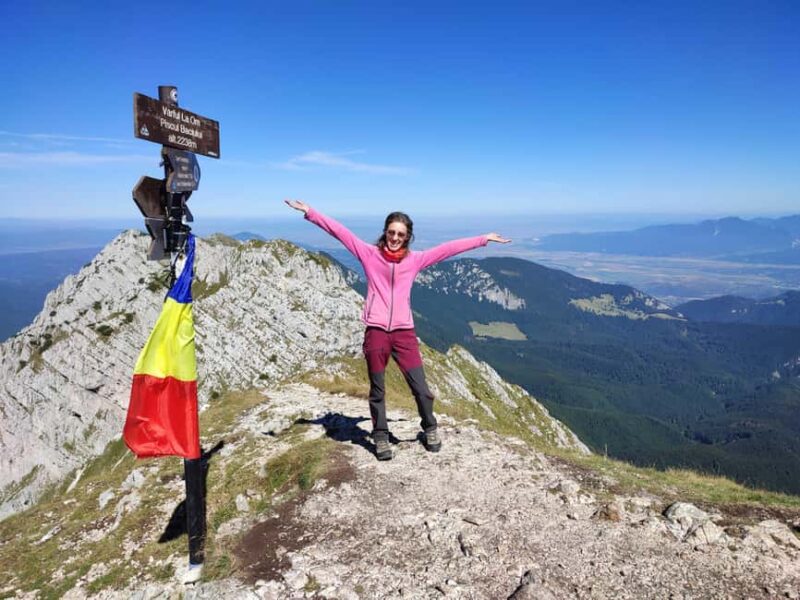 1 day hike to Piatra Craiului's highest peak (2238 m) - Discover the 1-Day Hike to Piatra Craiului’s Highest Peak