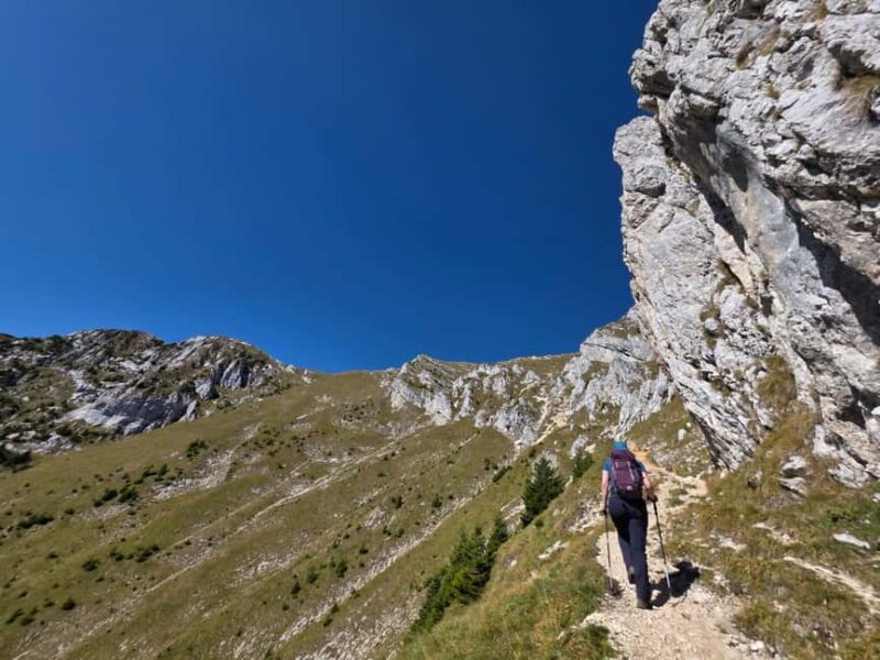 1 day hike to Piatra Craiului's highest peak (2238 m) - Key Points