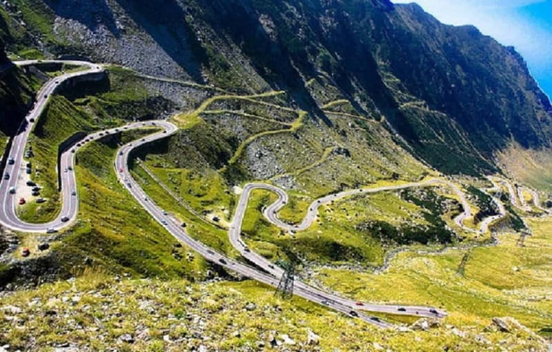 1 Day Private Tour of Famous Top Gear Road Transfagarasan - Scenic Drive Along the Transfagarasan Highway