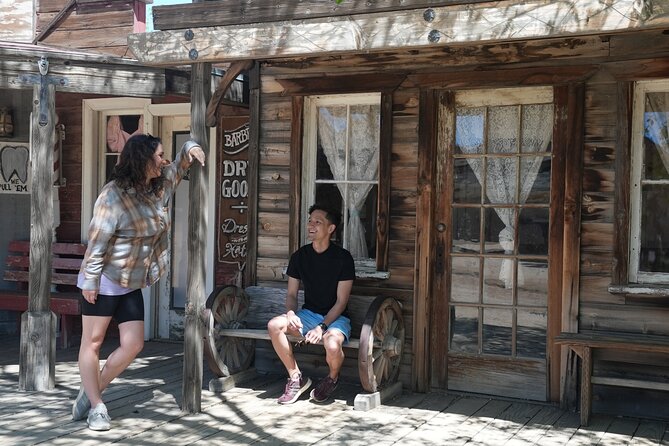 1-day Private Tour to Joshua Tree National Park from Los Angeles - Cooling Off and Dinner in Joshua Tree Town