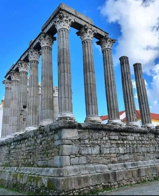 1-day tour of Évora and Setúbal - Évora’s Historic Roots and Architectural Marvels