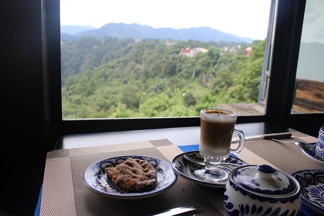 1 Day Tour to Zacatlán and Chignahuapan from Mexico city - Breakfast at Restaurante El Mirador with Valley Views