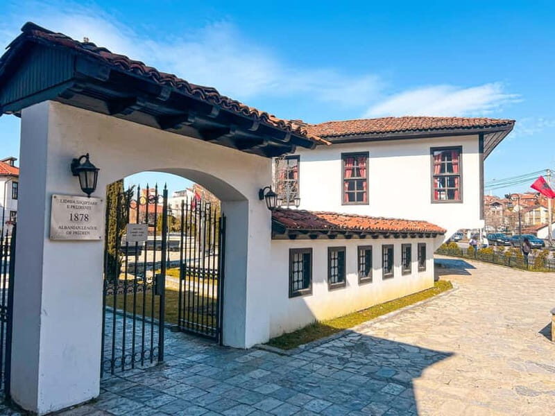 1-Day Trip : Prishtina and Prizren from Tirana - The Guides: Knowledgeable, Friendly, and Engaging