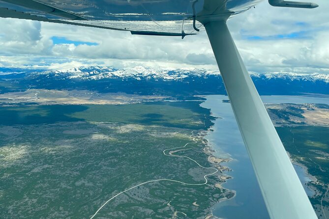 1 Hour Aerial Tour Over the Western Boundary of Yellowstone - Discover Yellowstone from the Sky with an Exclusive Aerial Tour