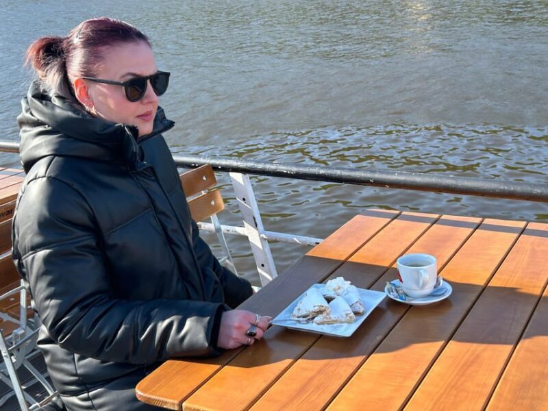 1 hour boat cruise with fragrant coffee and homemade strudel - Limitations and Considerations