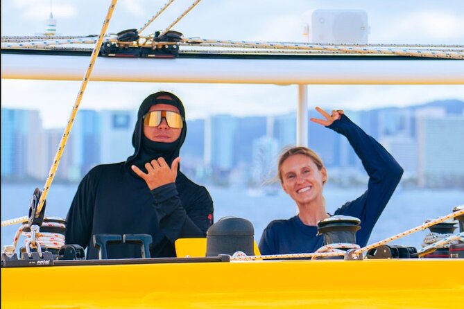 1-Hour Diamond Head Sail of Waikiki Beach - Group Size and Atmosphere