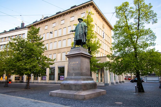 1 Hour Express Walk of St. Gallen with a Local - Key Points