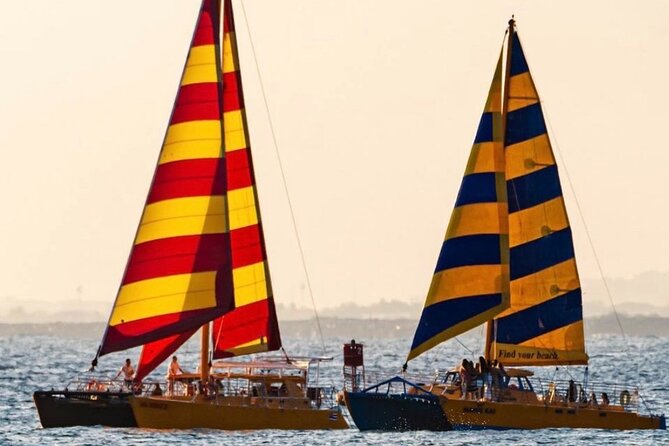 1 Hour Friday Night Fireworks Cruise w/ Complimentary Drinks - The Drinks: Complimentary Beverages to Enhance the Experience