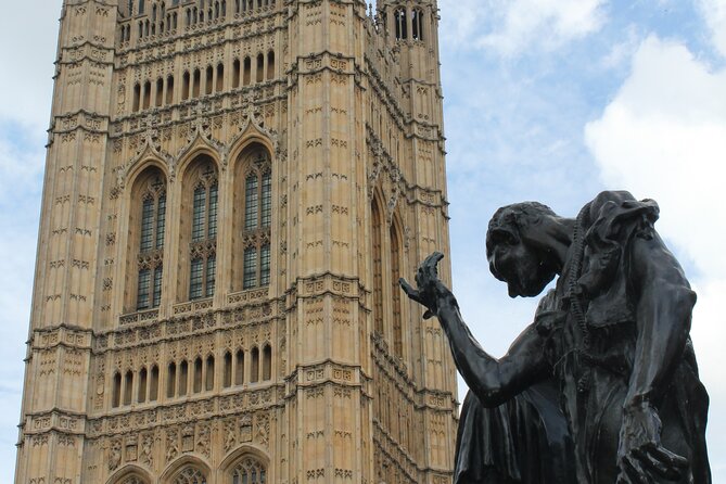 1 Hour Guided AI Walking Tour from Big Ben London in Any Language - Prominent Statues Honoring Leaders and Activists