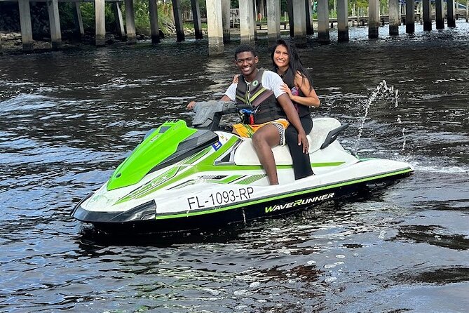 1 Hour Jet Ski Rental in Jacksonville, FL Evolution Jetsports - Premium Yamaha VX WaveRunners for a Reliable Ride