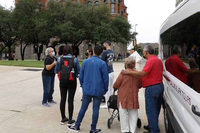 1-Hour JFK Assassination Walking Tour - The Significance of the JFK Memorial Plaza