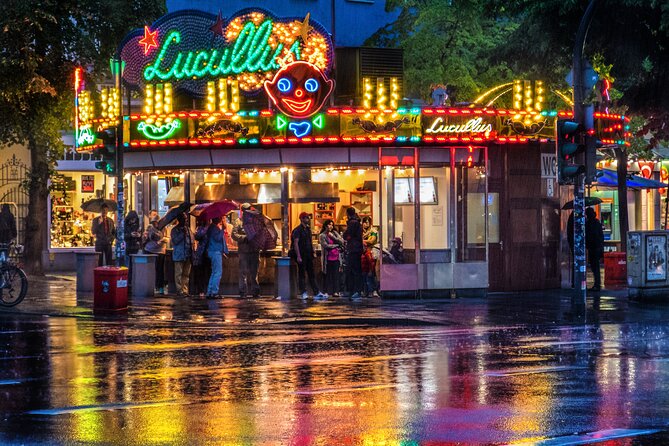 1 Hour Kiez Speed Tour for Adults - Physical Requirements and Accessibility