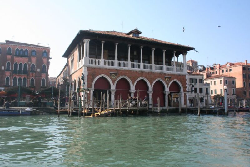1-Hour Motor Boat Ride on Grand Canal - Specific Route: From Minor Canals to the Grand Canal