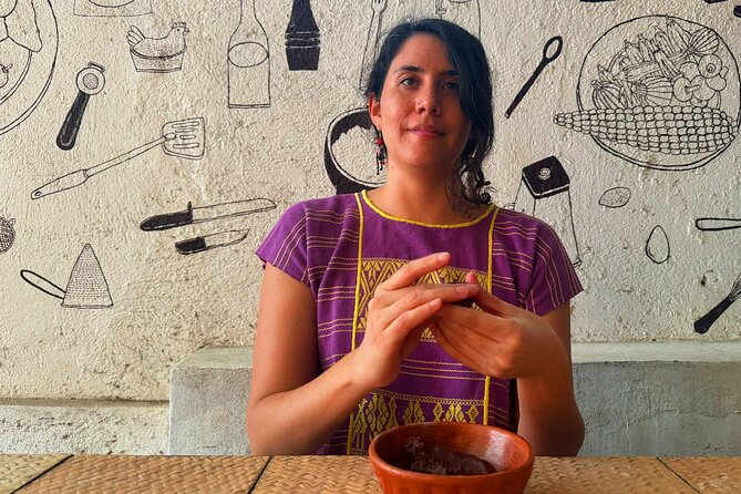 1 Hour Oaxacan Chocolate Making Class with Mole-making and Drinks - Hot Chocolate and Chocolate-based Snacks
