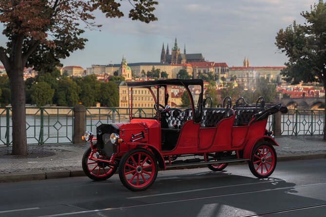 1 hour Old timer Convertible Prague Sightseeing Tour - Discover the Charm of Prague from a Vintage Convertible