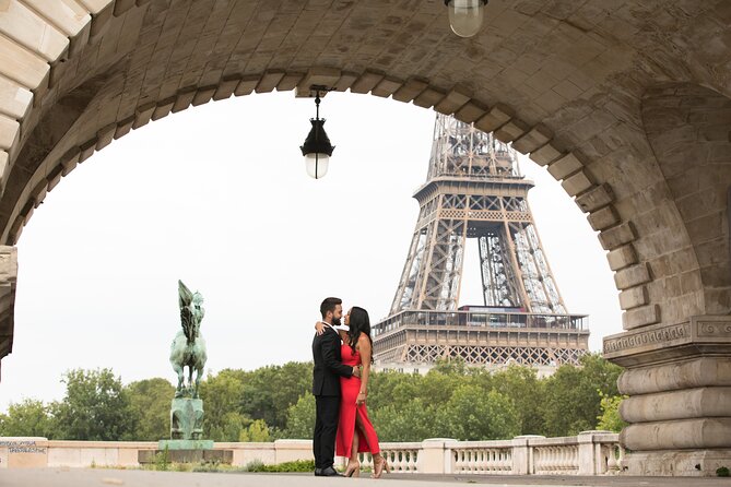 1-hour Photoshoot at the Eiffel Tower Trocadero Paris - What’s Included in Your Photoshoot Package