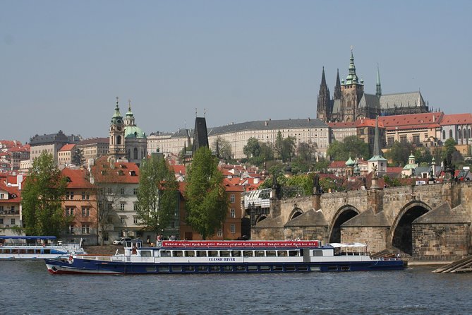 1 hour Prague Panoramic Vltava River sightseeing Cruise - Why This Cruise Stands Out in Prague