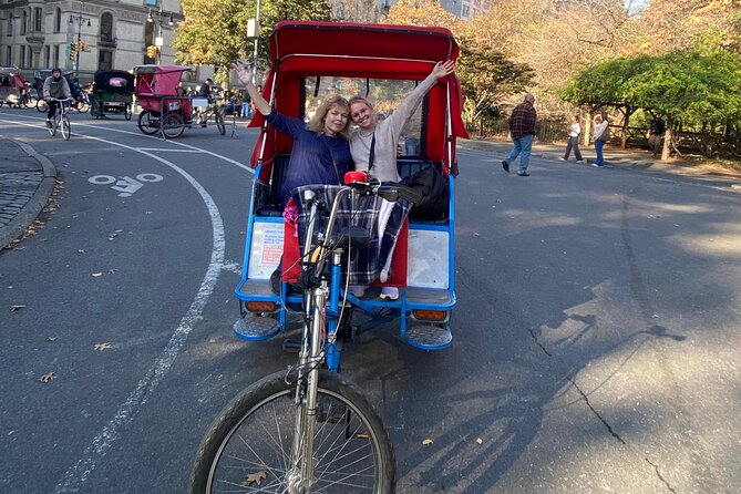 1 Hour Private Guided Tour - Reflect at Strawberry Fields and John Lennon Memorial
