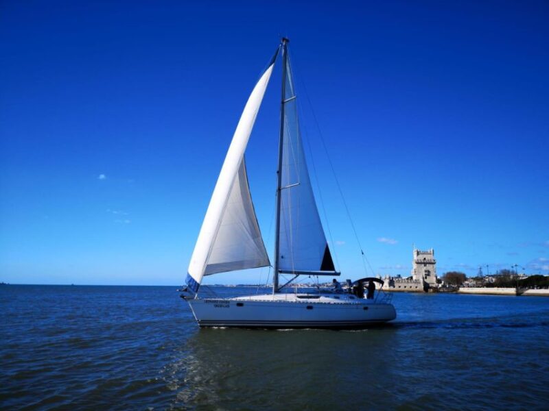 1 Hour Private - Lisbon: Sailing Tour With Wine and History - Why This Tour Is a Great Choice for Small Groups