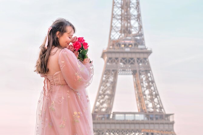 1 Hour Private Photo Session experience with the Eiffel Tower - Capture Parisian Magic with a 1-Hour Private Photo Session at the Eiffel Tower