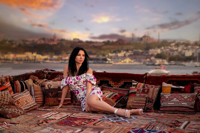 1 Hour Private Photoshoot in Istanbul - Professional Photographer Aleksandra Senyigit at the Helm