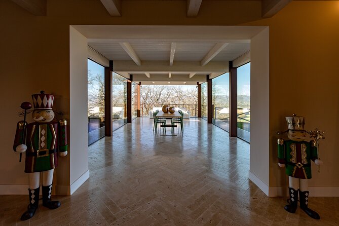 1-Hour Private Tour of the Oil Mill with Tasting in Piedicolle - Logistics and Group Size