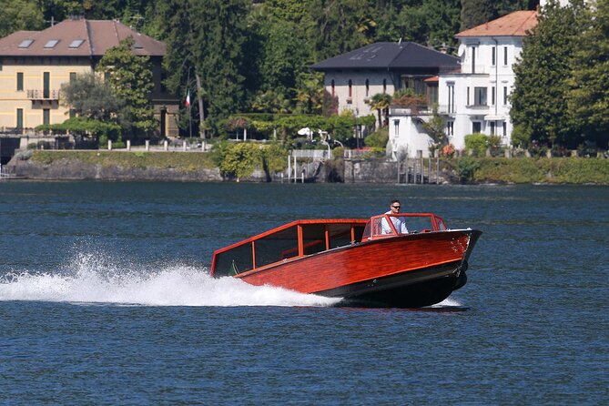1 Hour Private Wooden Boat Tour on Lake Como 10 pax - An Elegant 1-Hour Private Boat Experience on Lake Como