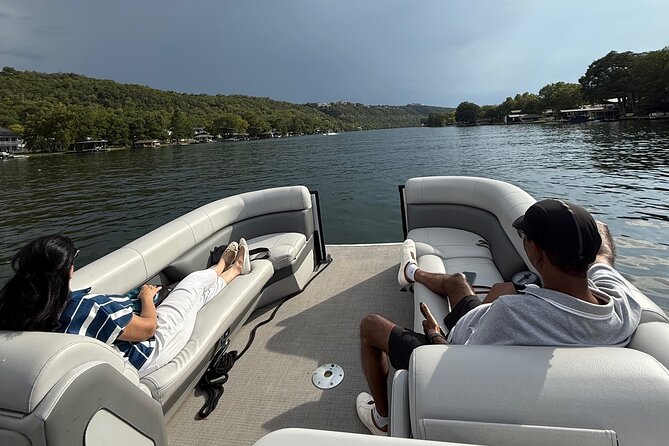 1 hr Lake Austin Boat Cruise. BYOB (Shared - Single Tickets) - The Experience of the Captain and Guides