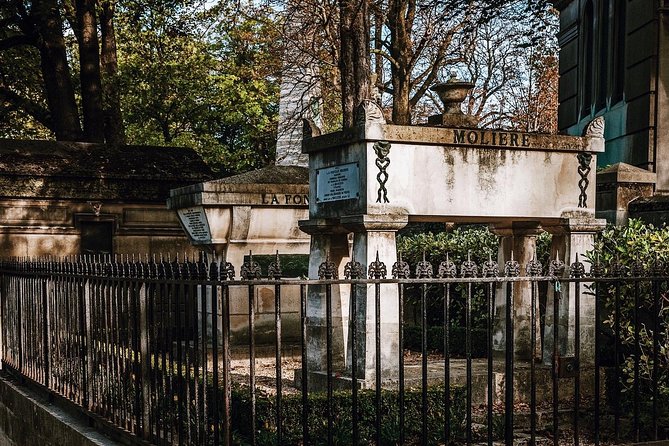 #1 Pere Lachaise Cemetery | Satisfaction Guaranteed! | 12ppl Max - Key Points