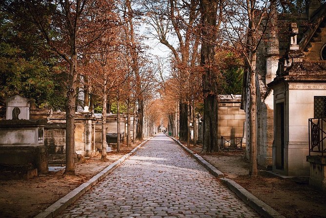 #1 Pere Lachaise Cemetery | Satisfaction Guaranteed! | 12ppl Max - Explore the Memorials to Wars and the Holocaust