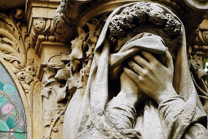 #1 Pere Lachaise Cemetery | Satisfaction Guaranteed! | 12ppl Max - The Practicalities of the Tour Experience