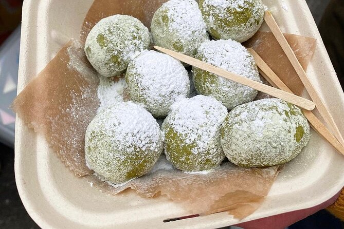 #1 Rated NYC Chinatown Food and History Walking Tour with FNYT - Ending at Golden Manna Bakery with Egg Custard Tarts