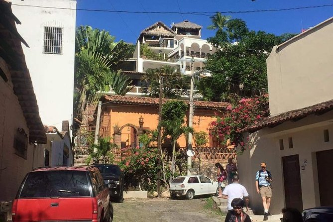 1 to 10 Passengers Vallarta Private City Tour - Visiting the Parroquia de Nuestra Señora de Guadalupe