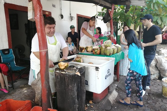 1 to 6 Passengers Vallarta Private City Tour - Shopping and Local Flavors at Mercado Rio Cuale