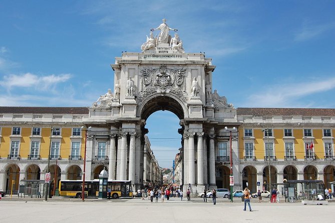 1 to 8 person private tour of Lisbon & Belém & Jerónimos - Exploring the Charm of Alfama Neighborhood
