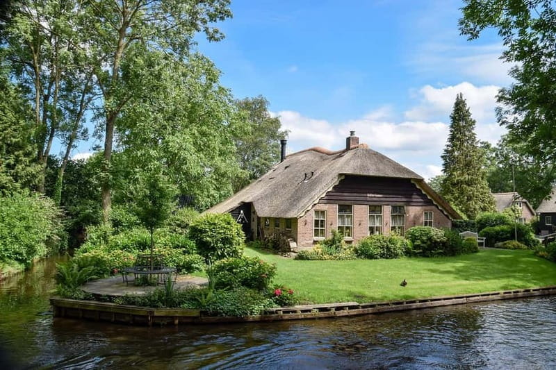 10-Hour Day Tour to Zaanse Schans and Giethoorn - Enjoy a Scenic Drive through the Dutch Countryside