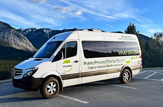 10 Hours Private Tour From Calgary: Lake Louise and Moraine Lake - Exploring Moraine Lake in the Valley of the Ten Peaks