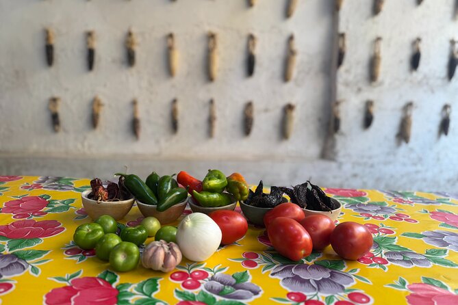 10 Mexican salsas, enjoy cooking and tasting them in Oaxaca - Tactical Details: Meeting Point and Group Size