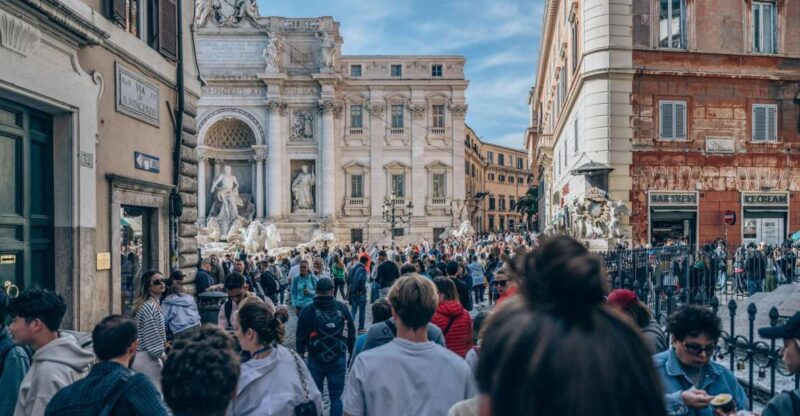 10 Wonders of Rome in 3 hours - Visiting the Pantheon and the Spanish Steps